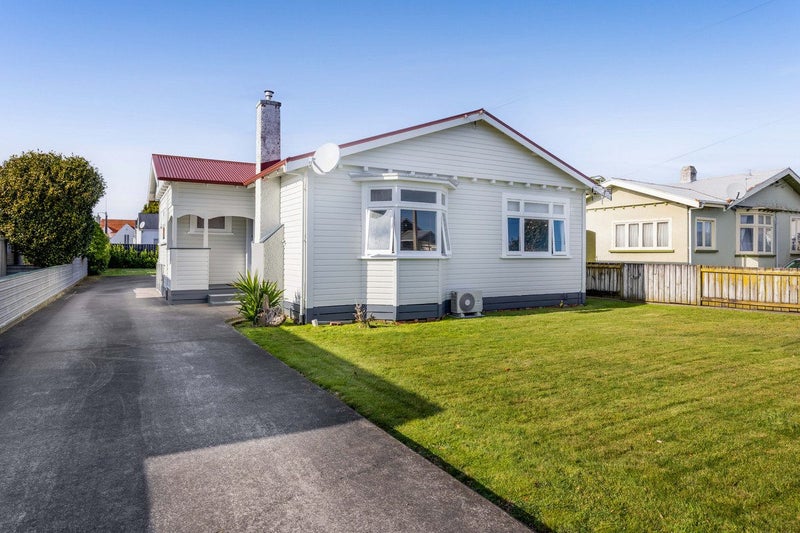 6 Regent Street, Hawera - Carousel 1