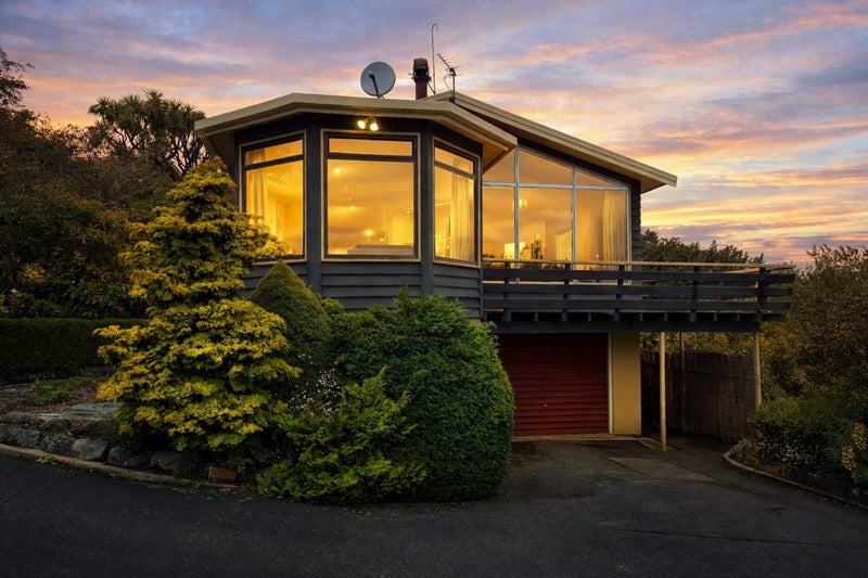 27 Elliffe Place, Shiel Hill, Dunedin - Carousel 1