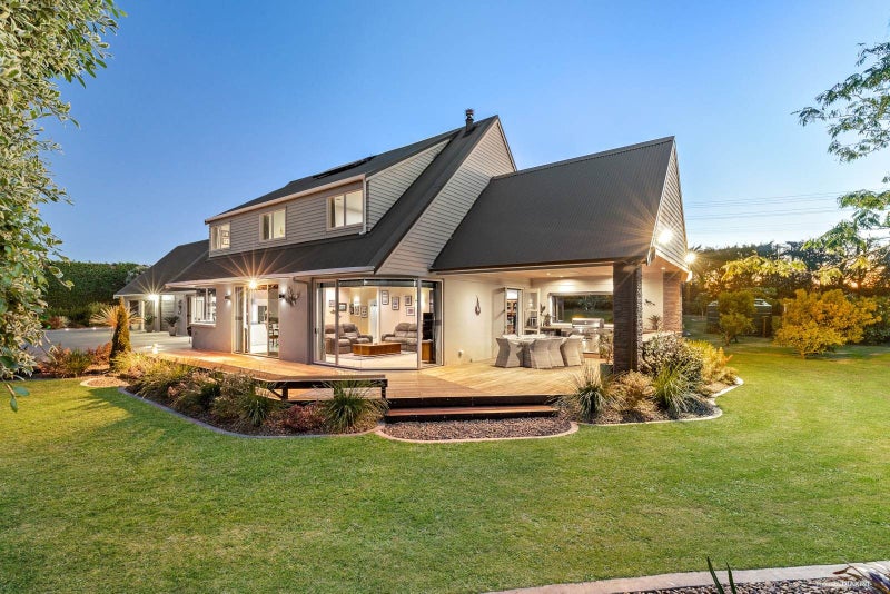 370 Kingseat Road, Kingseat - Carousel 1