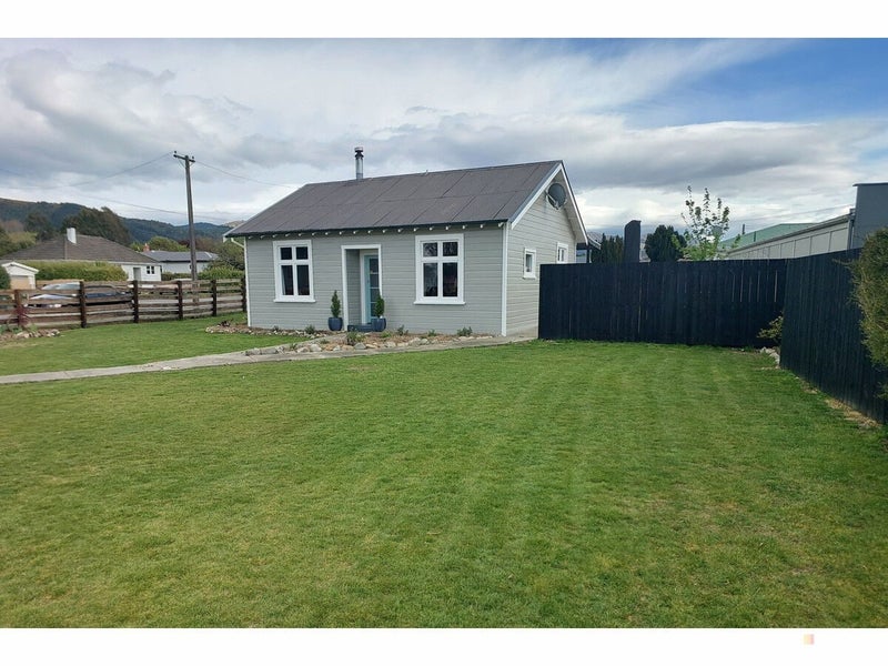 6 Smith Street, Waimate, Waimate - Carousel 22