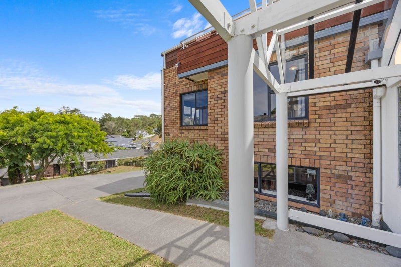 3 Seaford Place, Murrays Bay, Auckland - Carousel 49