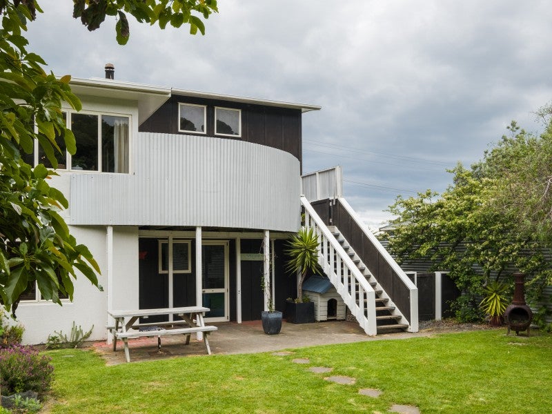 56 Moana Road, Okitu, Gisborne - Carousel 26