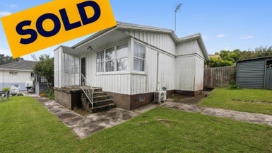 3/15 Carlton Street, Hillsborough, Auckland - Carousel 1