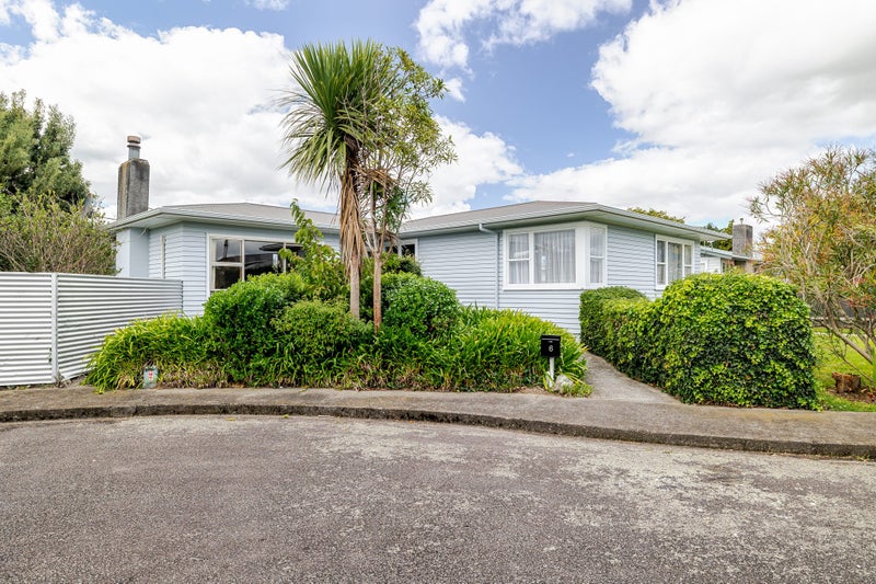 6 Purnell Court, Awapuni, Palmerston North - Carousel 1