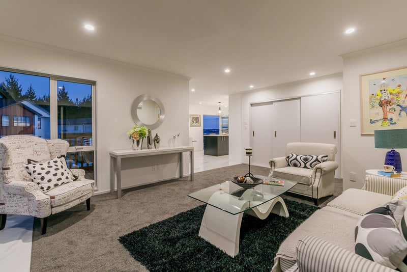 25 Ascension Crescent, Orewa, Orewa - Carousel 2