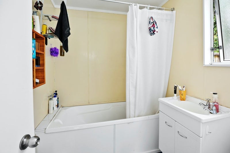 7 Verel Street, Fairfield, Hamilton - Carousel 6