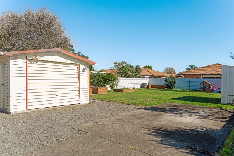 33 Carnarvon Street, Gisborne, Gisborne - Carousel 23