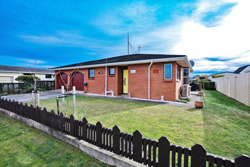 66 Kildare View, Waikiwi, Invercargill - Carousel 1