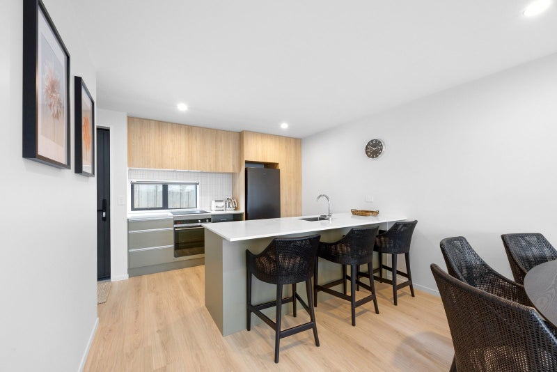 2/19 Courtenay Street, St Albans, Christchurch - Carousel 2