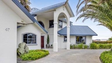 47 Rata Street, Hawera - Carousel 1
