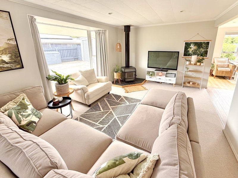 3 Martin Place, Carters Beach, Westport - Carousel 2