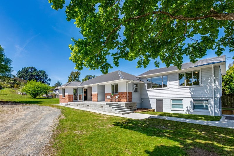 33 Moeraki Road, Maoribank, Upper Hutt - Carousel 2