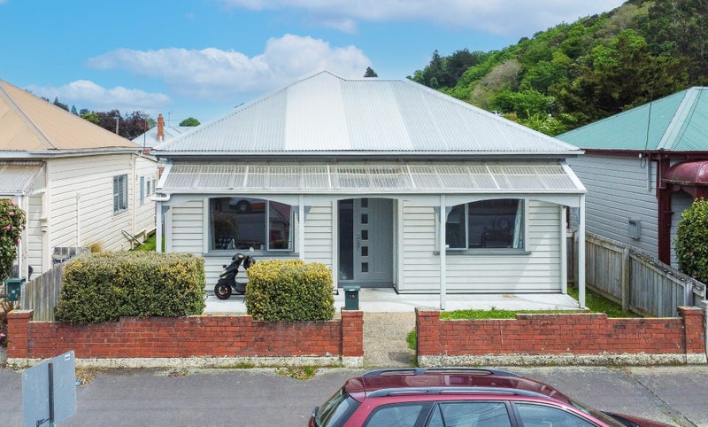 15 Crown Street, North East Valley, Dunedin - Carousel 2