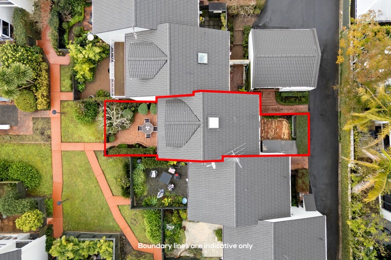 10/8 Hamilton Road, Herne Bay, Auckland - Carousel 23