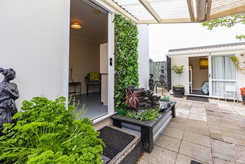 5 Waiinu Beach Road, Waiinu Beach, Whanganui - Carousel 1