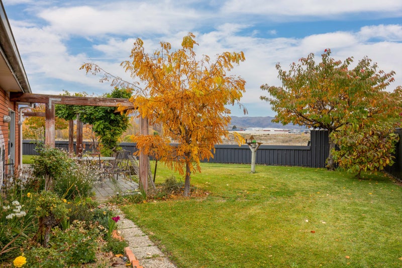 21 Walnut Grove, Alexandra, Alexandra - Carousel 2