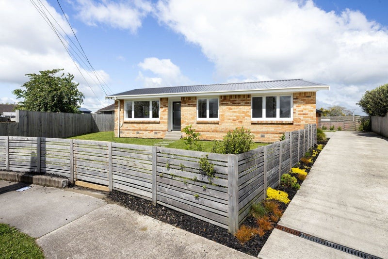 1/58 Marshall Street, Fairfield, Hamilton - Carousel 1