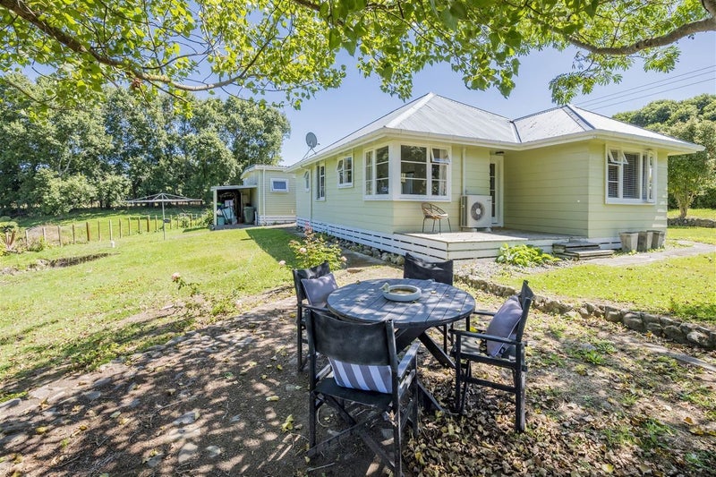 75 Muhunoa West Road, Ohau, Ōhau - Carousel 1