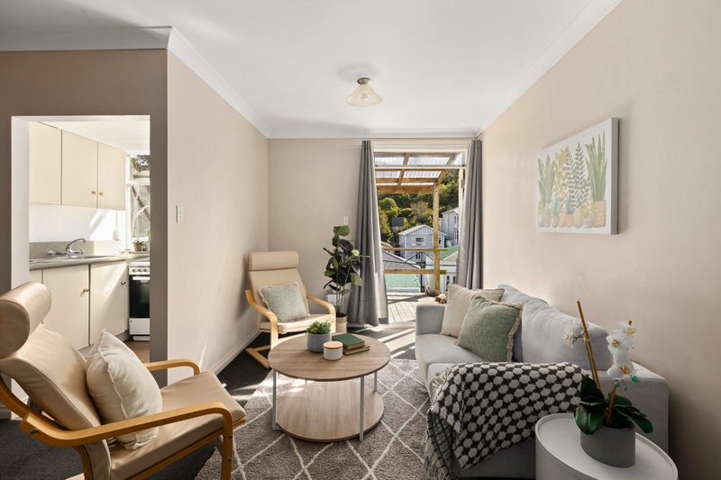 62 Stanley Street, Berhampore, Wellington - Carousel 1
