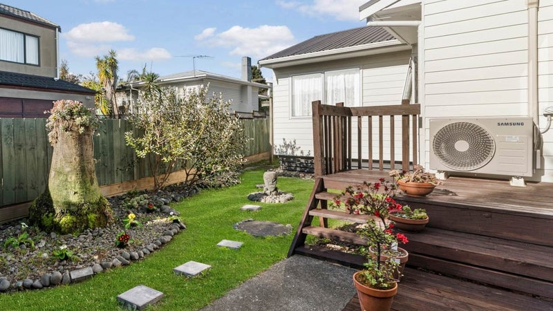 2/31 Havelock Avenue, Forrest Hill, Auckland - Carousel 1