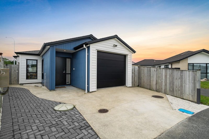 11 Sapwood CRES, Takanini, Takanini - Carousel 1