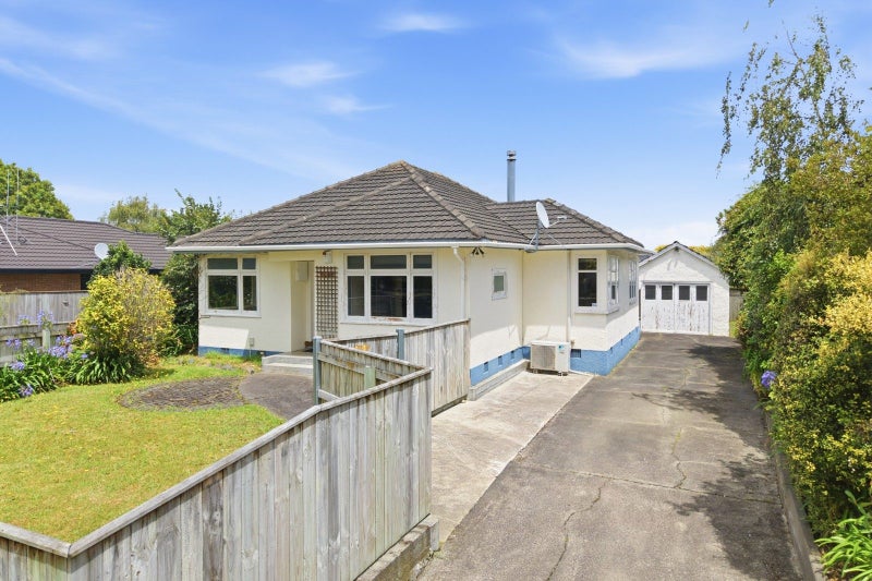 202 Vogel Street, Roslyn, Palmerston North - Carousel 1