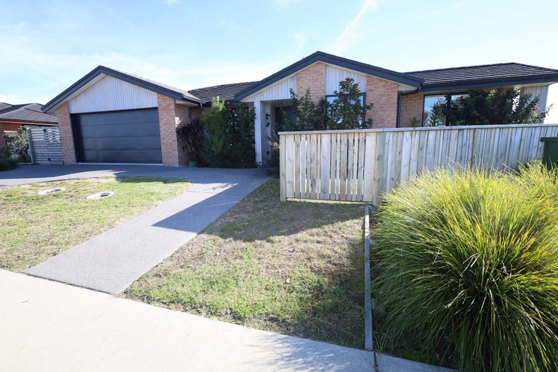 2 Flaxmill Way, Papamoa - Carousel 1