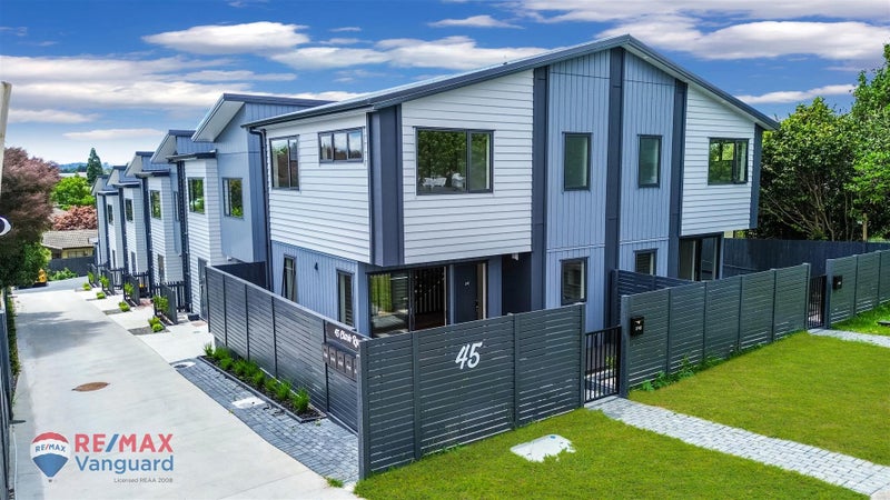 2/45 Clark Road, Pahurehure, Papakura - Carousel 1