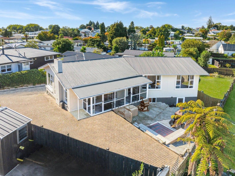 19 Seifert Street, Forest Lake, Hamilton, Waikato - Carousel 2