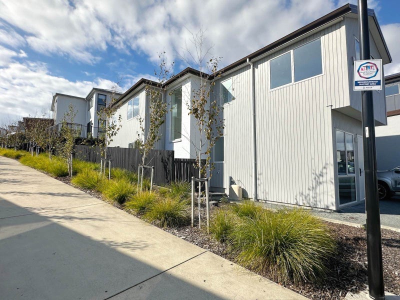 17 Clara Road, Silverdale, Silverdale - Carousel 1
