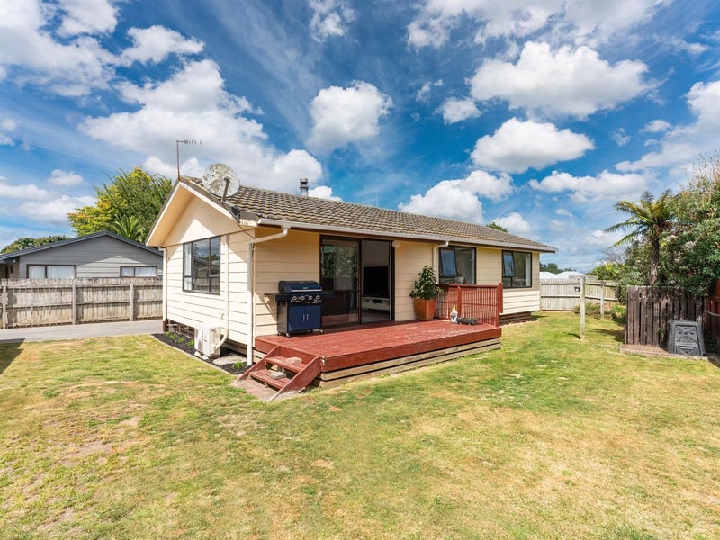 2/19 Arthur Crescent, Hilltop, Taupō - Carousel 2