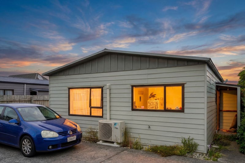 13C Burns Street, South Dunedin, Dunedin - Carousel 1