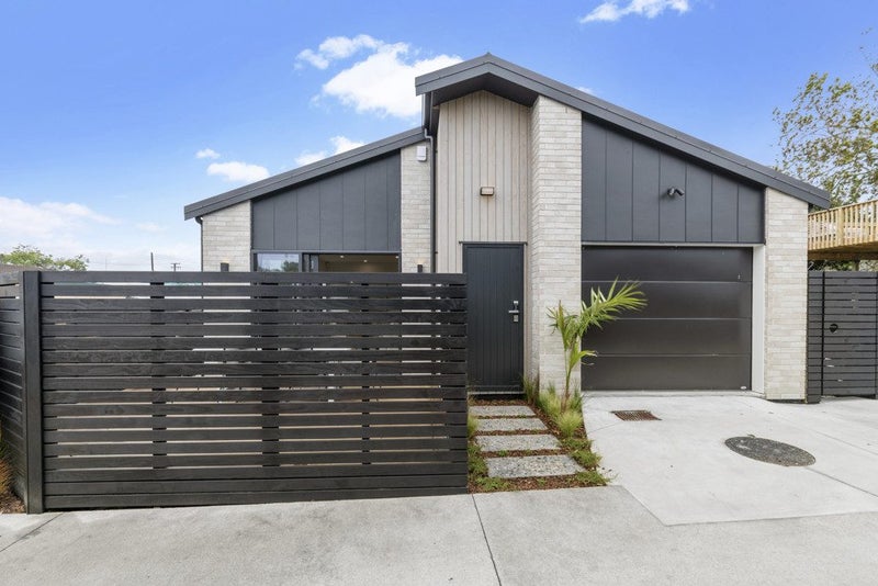 36B Muir Avenue, Mangere Bridge, Manukau City, Auckland - Carousel 1