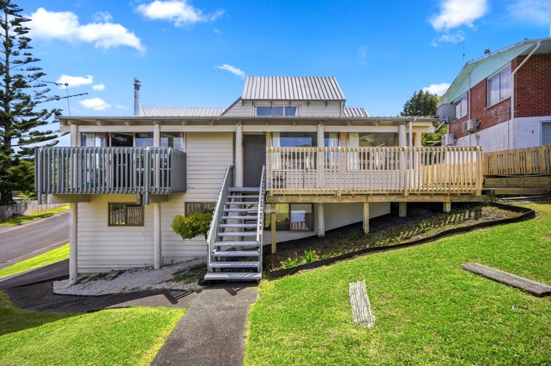 10 Stredwick Drive, Torbay, North Shore City, Auckland - Carousel 2