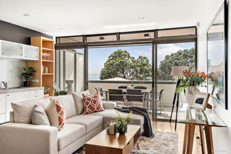 2/87 Clyde Road, Browns Bay, Auckland - Carousel 2