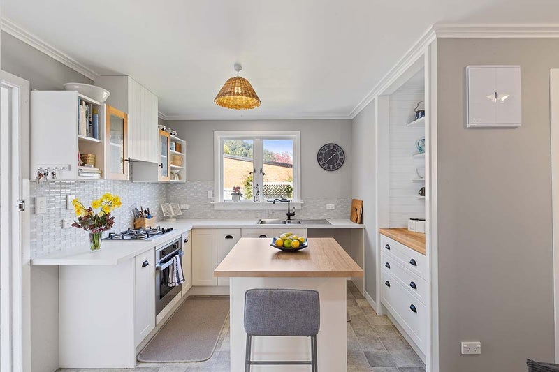 1 Russell Avenue, Te Aroha, Te Aroha - Carousel 2