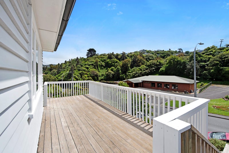90 Newlands Road, Newlands, Wellington - Carousel 2