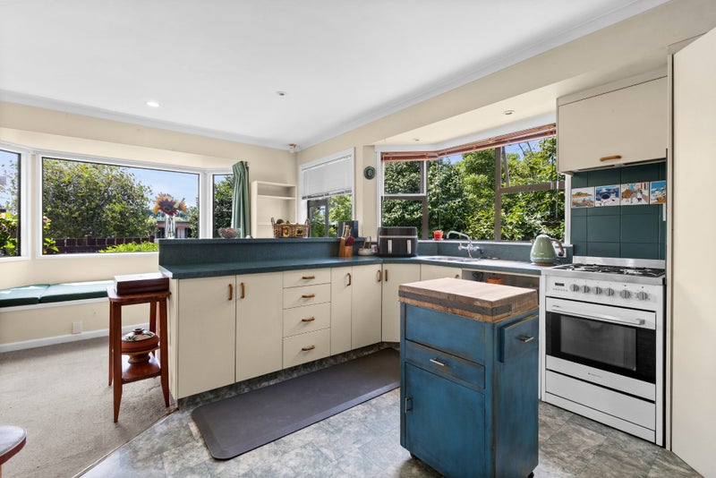 12 Veronica Avenue, Marewa, Napier - Carousel 1