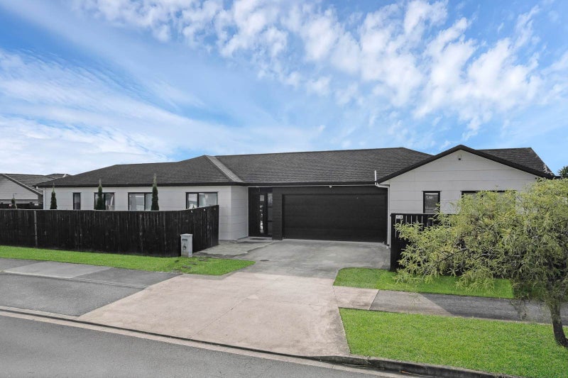 14 Wellfield Drive, Papakura, Papakura - Carousel 1