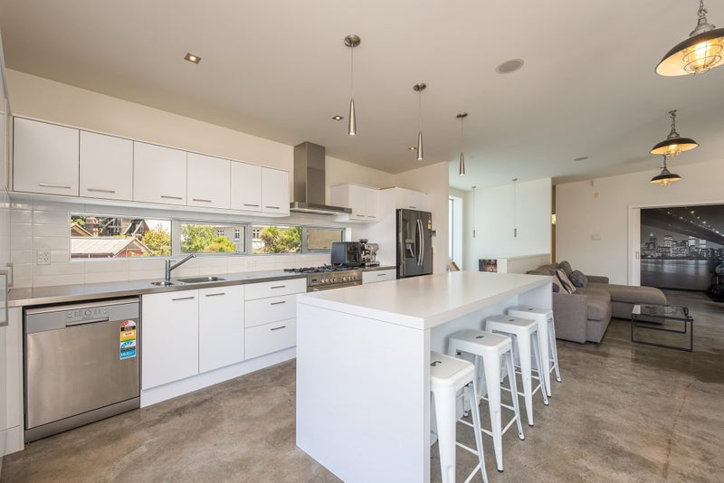 528A Evans Bay Parade, Hataitai, Wellington - Carousel 2