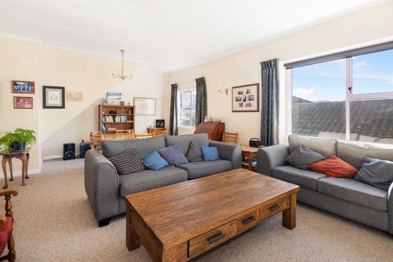 36 Lonsdale Crescent, Rongotai, Wellington - Carousel 2