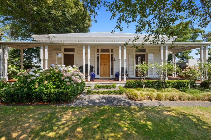 30 Ballance Street, Lower Vogeltown, New Plymouth - Carousel 1