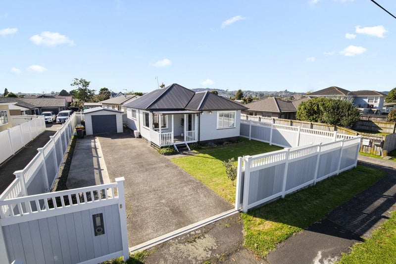 38 Kelvin Road, Papakura, Papakura - Carousel 2