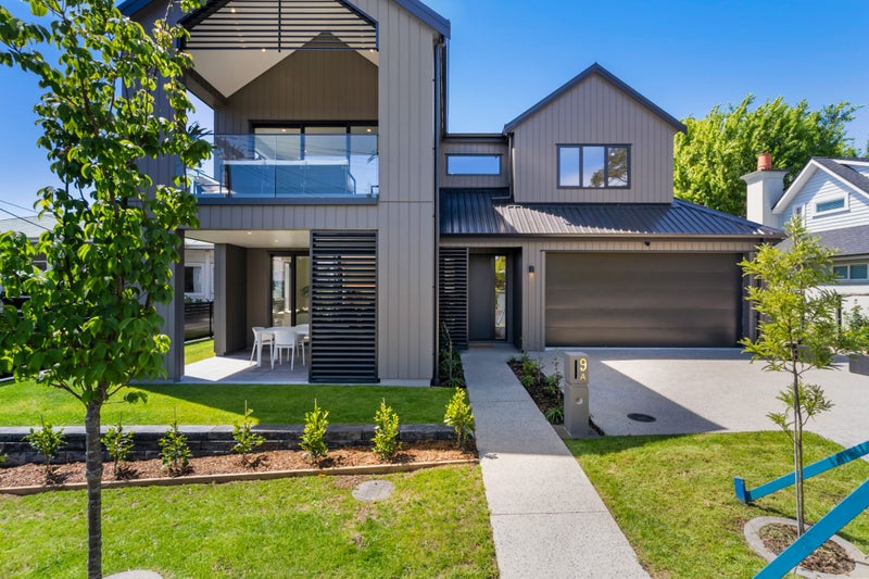 9 Kowhai Street, Takapuna, Auckland - Carousel 1