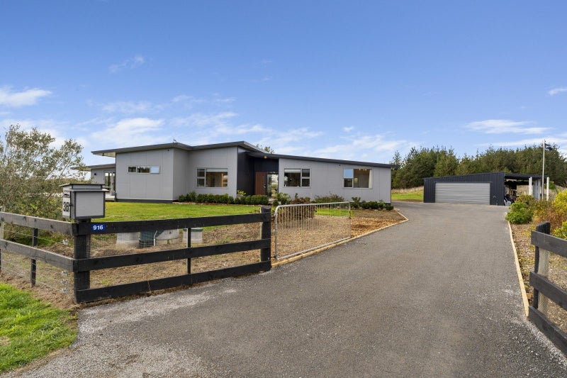 36 Kanuka Drive, Waitarere, Levin - Carousel 2