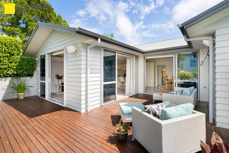 17 Fantail Crescent, Maraetai, Auckland - Carousel 2