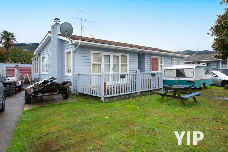 52 Longfellow Street, Trentham, Upper Hutt - Carousel 2