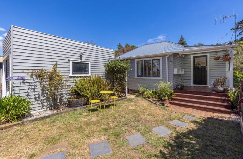 2/56 Tennis Court Road, Raumati South, Raumati South - Carousel 1