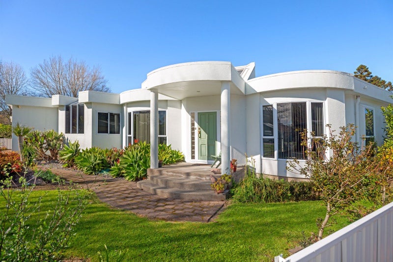 15 Island Road, Whataupoko, Gisborne - Carousel 1