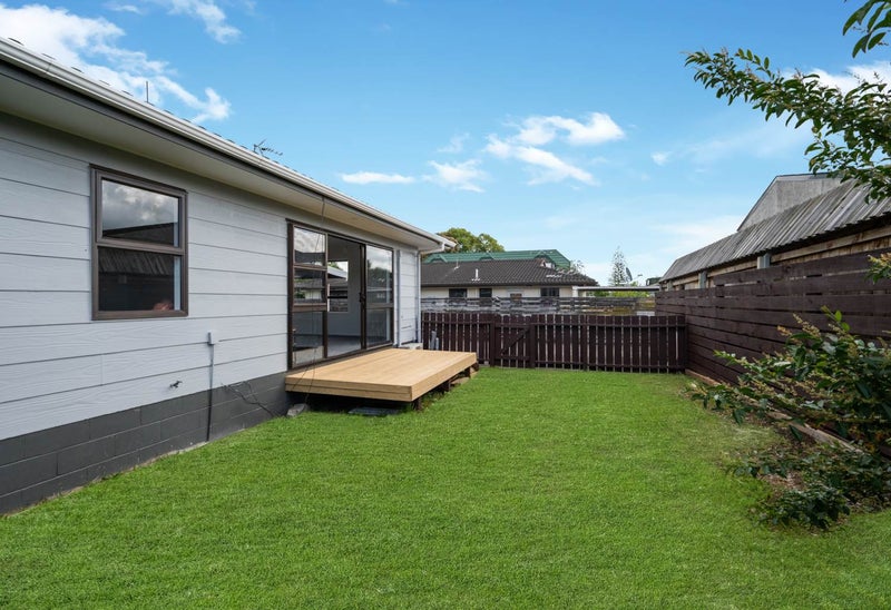 2/4A Browns Road, Manurewa, Auckland - Carousel 2